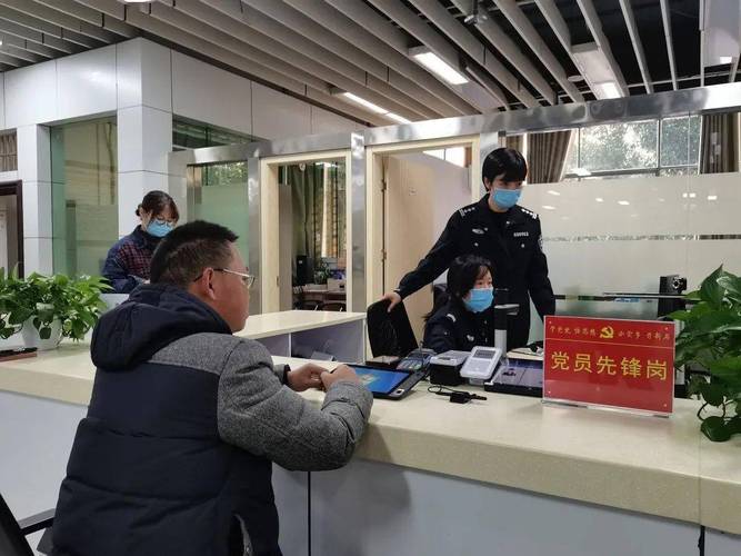 旅游市場強勁復蘇，黔西南州出入境窗口迎辦證高峰
